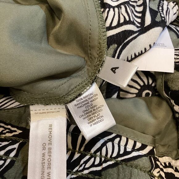 NWT Loft Leaf Tropical Palm Printed Olive Green Wide Leg Pants Sz 4 - Picture 6 of 6